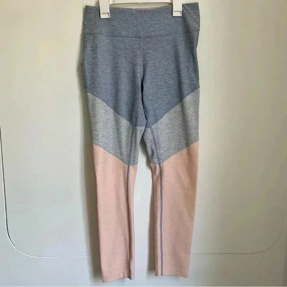 NWOT Outdoor Voices Colorblock Springs Leggings M - Picture 2 of 5